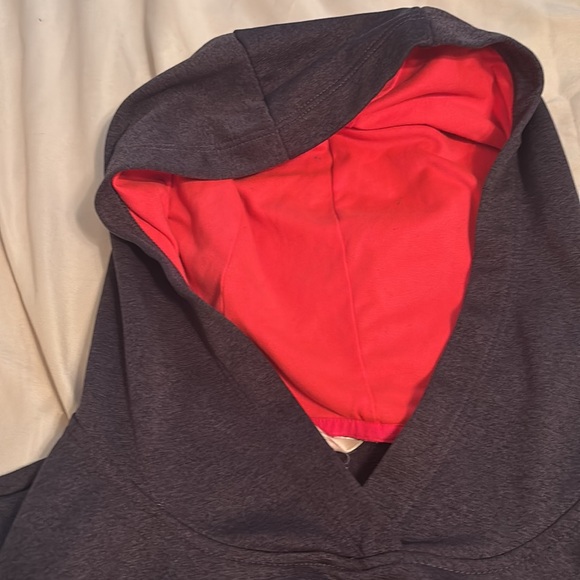 The North Face Charcoal and Coral Hoodie size medium women’s great condition - Picture 6 of 6